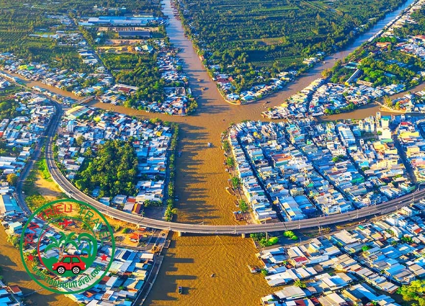 Thuê xe du lịch đi Ngã Bảy Hậu Giang