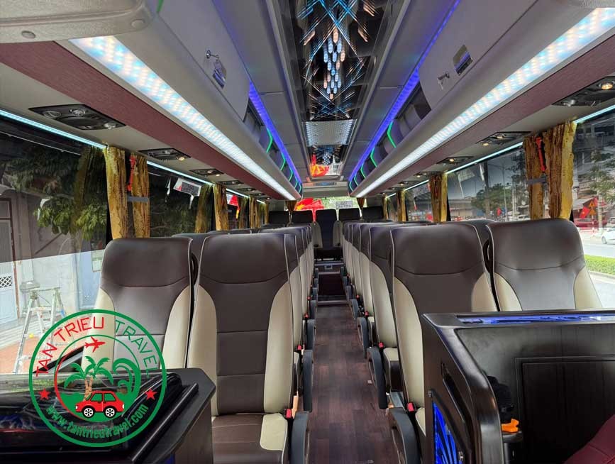 Thuê xe 29 chỗ giá bao nhiêu tại TPHCM