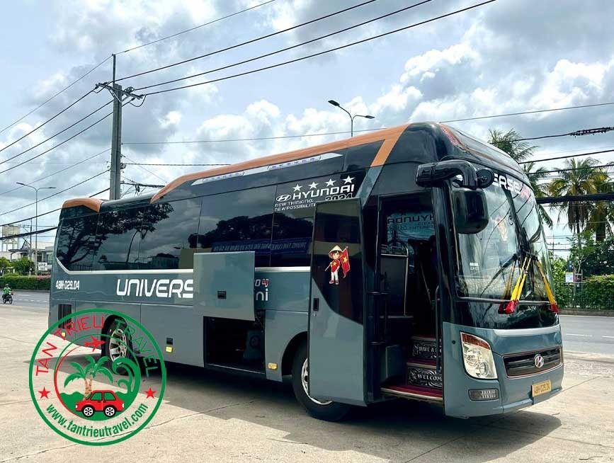 Thuê xe 29 chỗ giá rẻ uy tín tại TPHCM
