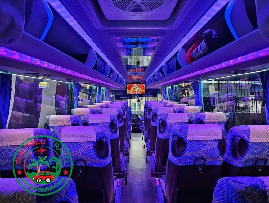 Cho thuê xe 29 chỗ đời mới tại TPHCM