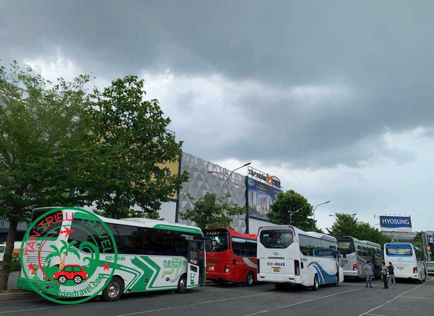 Thuê xe 29 chỗ đưa rước sân bay