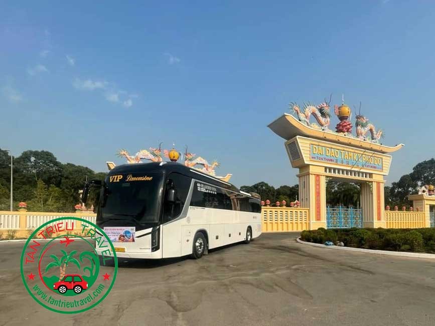 Cho thuê xe 45 chỗ đi Núi Bà