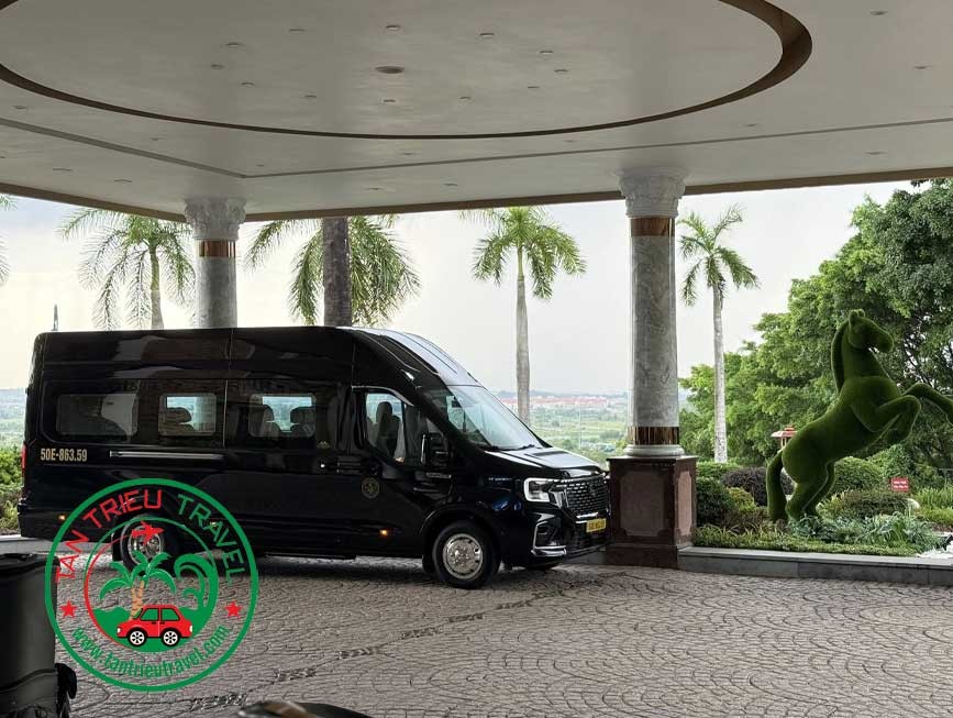 Đặt xe limousine đi Nha Trang