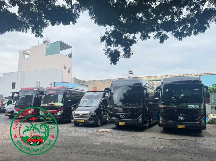 Đa dạng các dòng limousine đi Cà Mau