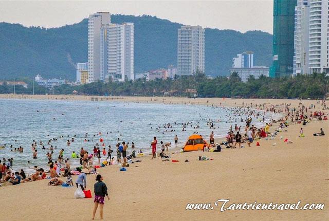 Giá thuê xe đi Nha Trang bao nhiêu là phù hợp