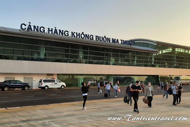 Bảng giá thuê xe đưa rước sân bay Buôn Ma Thuột