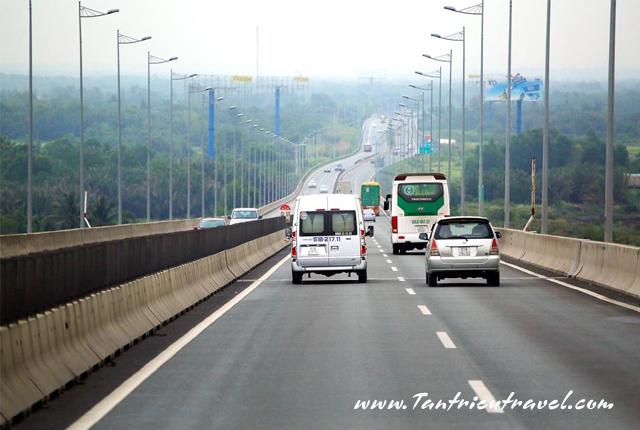 Một vài lưu ý khi đi trên cao tốc tết 2026