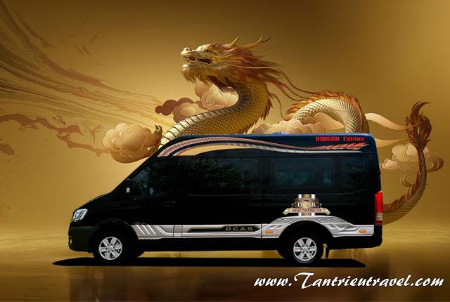 Limousine 9 chỗ phiên bản rồng 2024