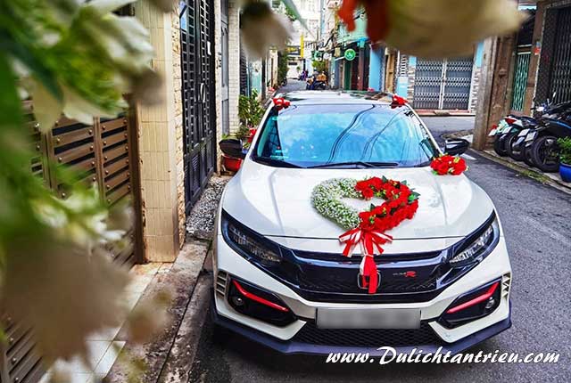Cho thuê xe hoa cưới Honda Civic giá rẻ tại Sài Gòn