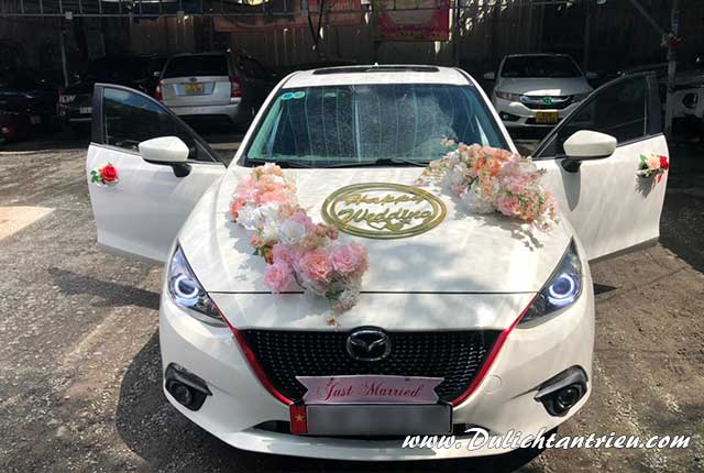 Cho thuê xe hoa cưới Mazda 3 giá rẻ ở Sài Gòn