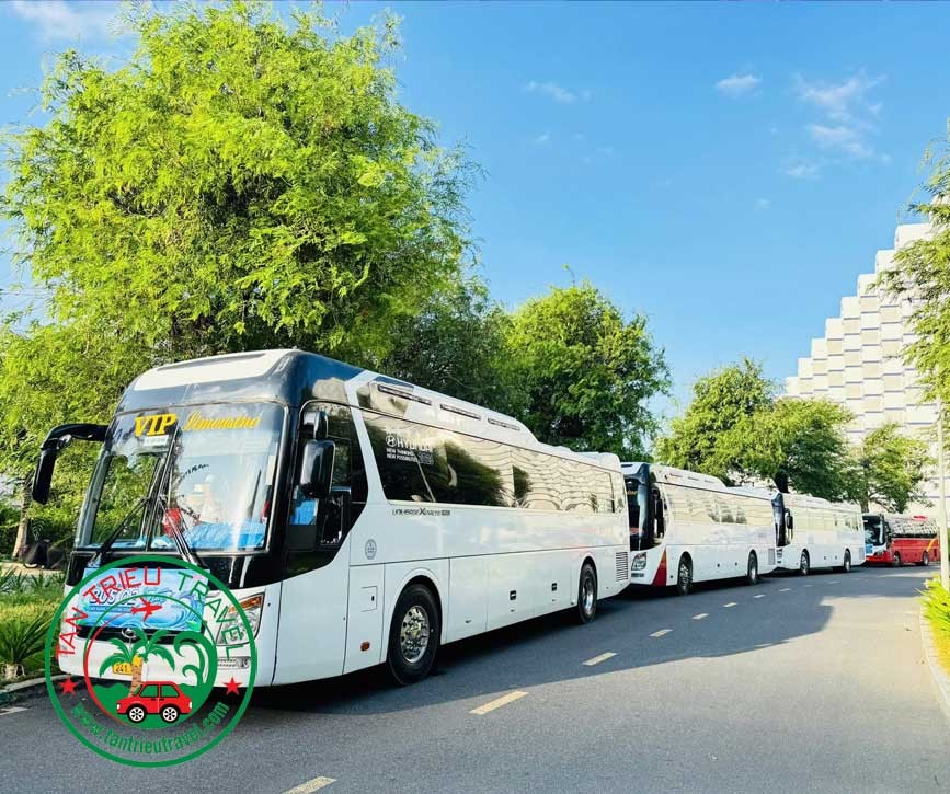 Thuê xe 45 chỗ uy tín tại TPHCM
