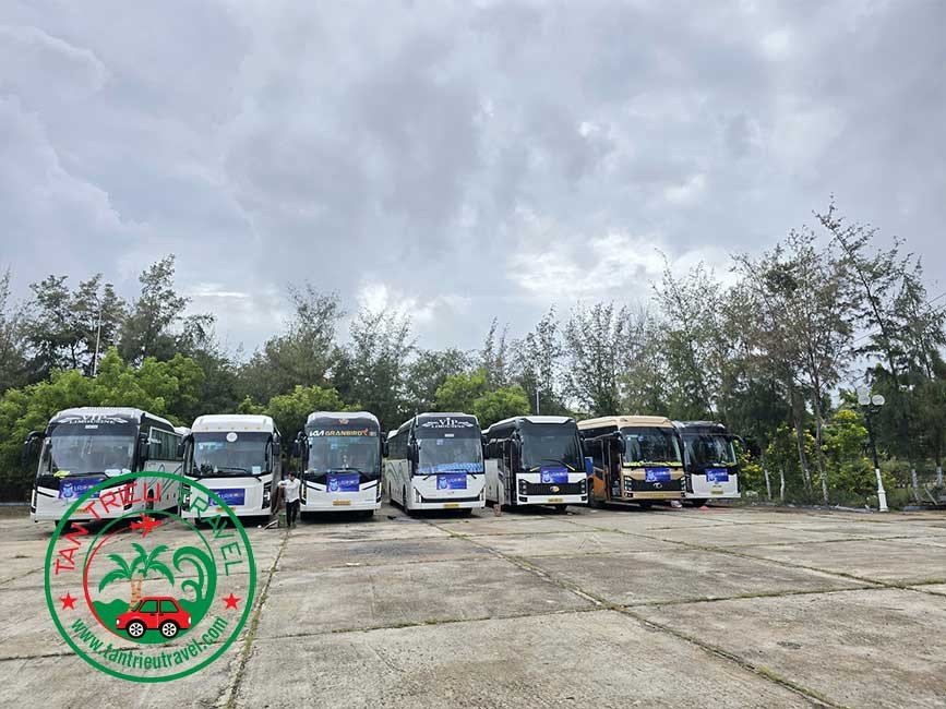 Giá thuê xe 45 chỗ tại TPHCM