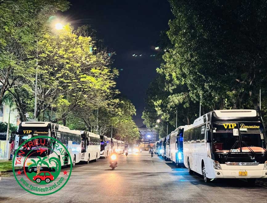 Giá thuê xe 45 chỗ tại TPHCM