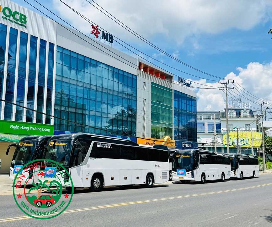 Thuê xe 45 chỗ đi Tour du lịch