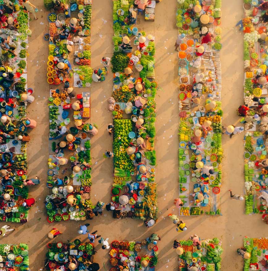 Tiểu thương buôn bán được sắp xếp đẹp mắt như bàn cờ