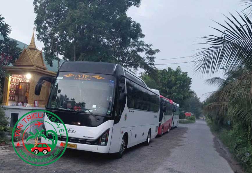 Thuê xe 29 chỗ đi Châu Đốc