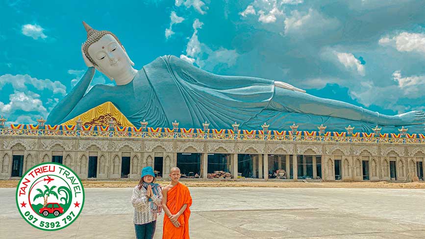 Chùa Song Rong ngôi chùa có pho tượng Phật nằm hút khách du lịch
