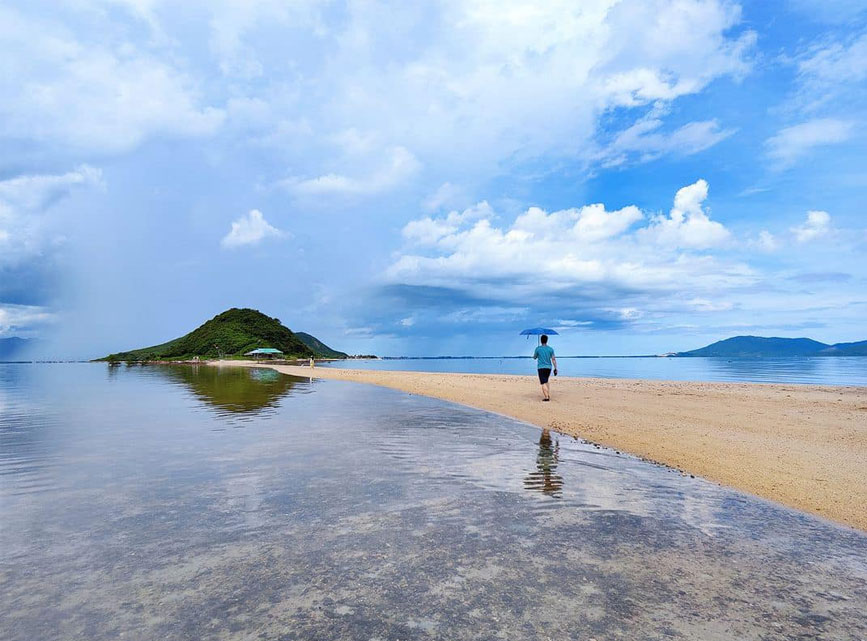 Nên tham khảo "thổ địa" để khám phá con đường xuyên biển này