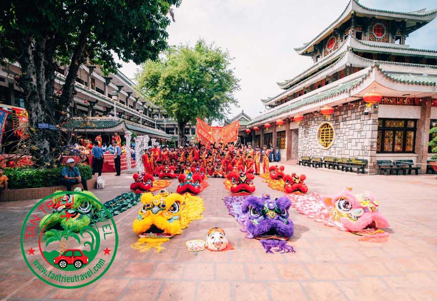 Cho thuê xe đi Miếu Bà Chúa Xứ Châu Đốc