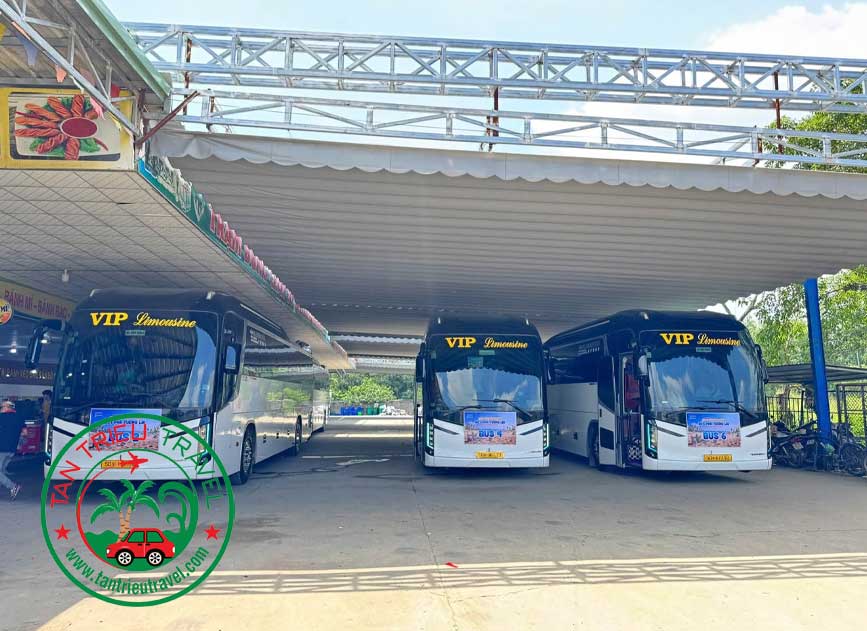 Thuê xe 45 chỗ đi Suối Mơ