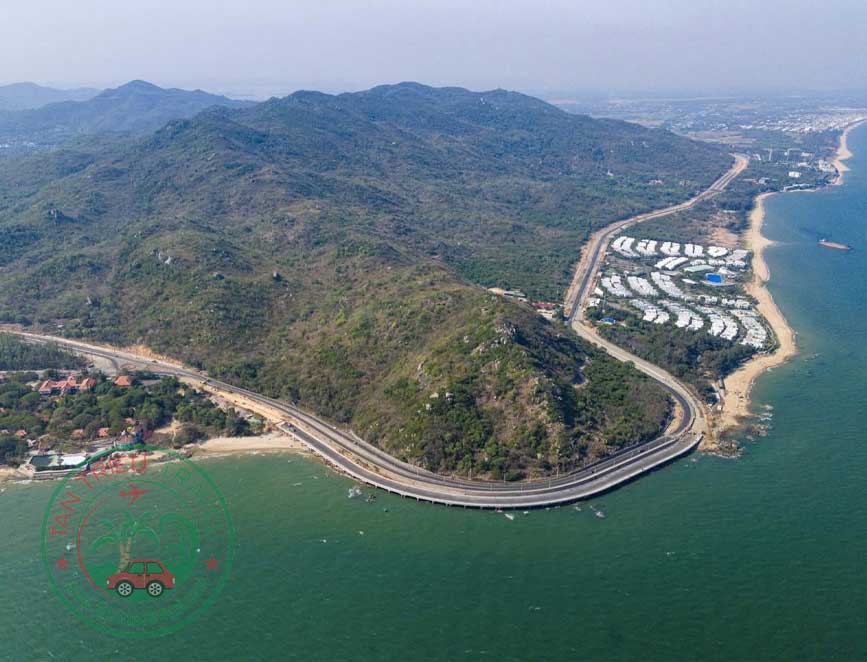 Cho thuê xe du lịch đi La Gi đường ven biển