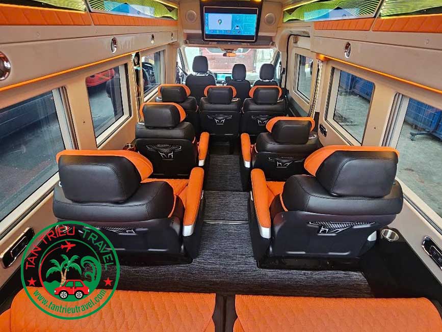 Dòng xe limousine 11 chỗ