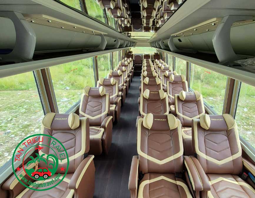 Thuê xe limousine 28 chỗ đi Vũng Tàu