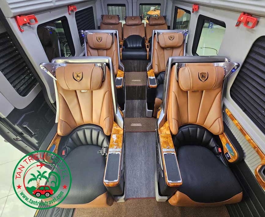 Dòng xe limousine 9 chỗ