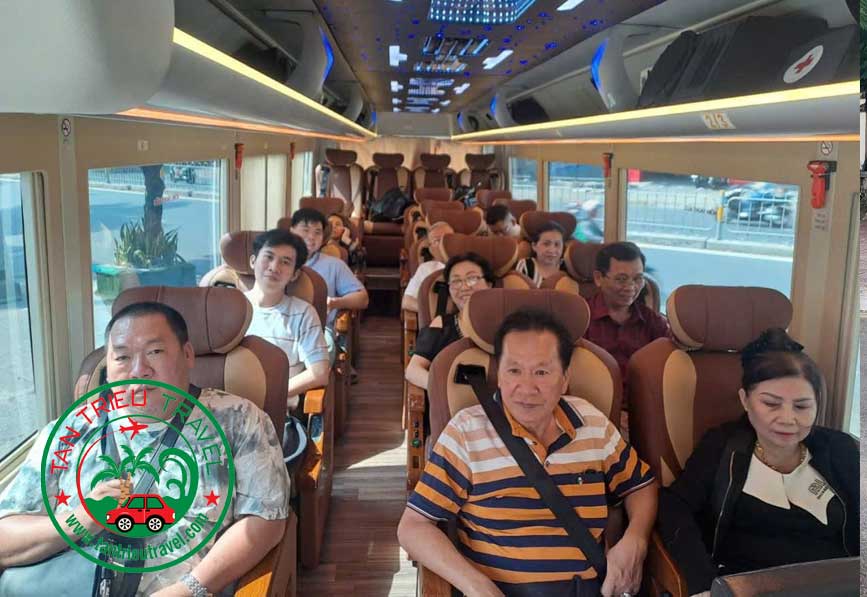 Thuê xe limousine cao cấp đi Châu Đốc