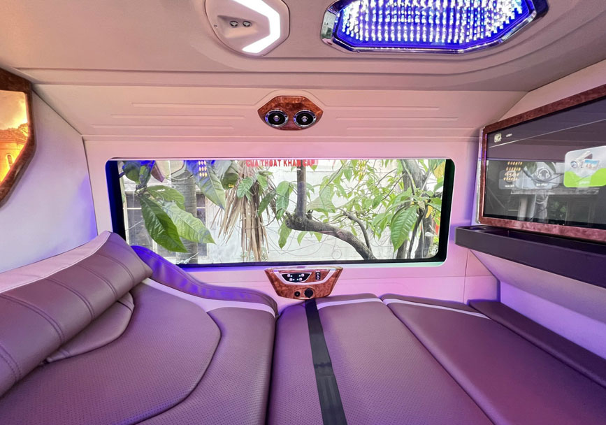 Nội thất sang trọng của buồng hành khách