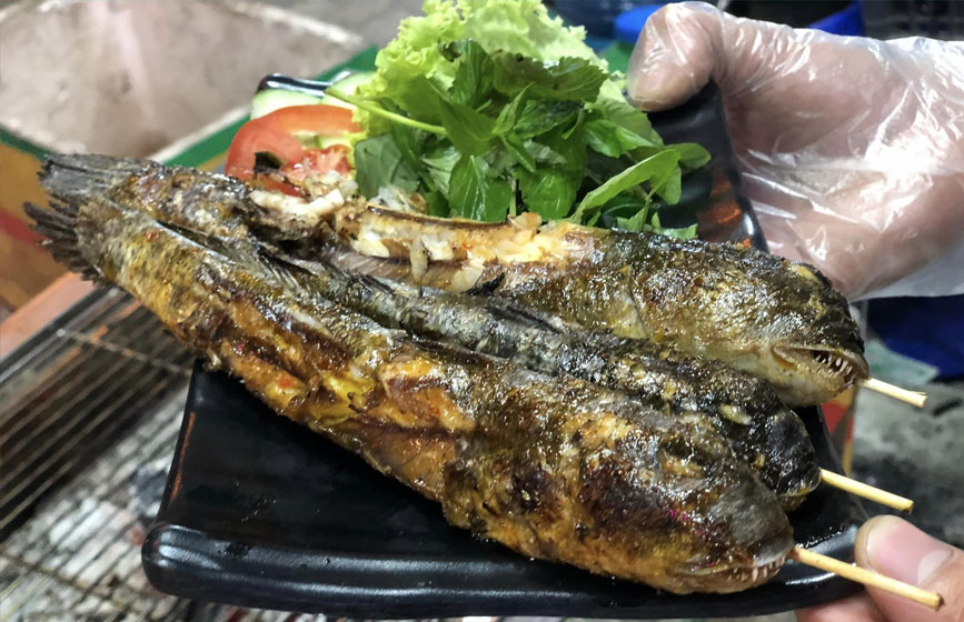 Đặc sản Cá Thòi Lòi Nướng