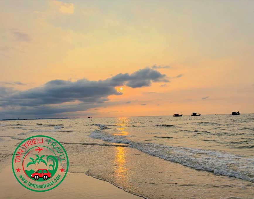 Cảnh đẹp bình minh biển Long Hải