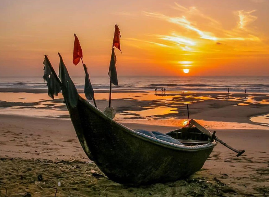 Có nhiều sự tích về Dinh Cô