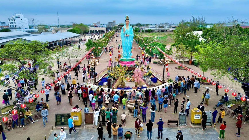 Lễ hội mẹ Quan Âm Nam Hải