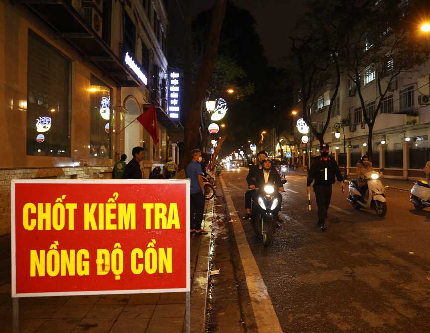 Đi ăn tất niên an toàn - và không bị "lủng ví"