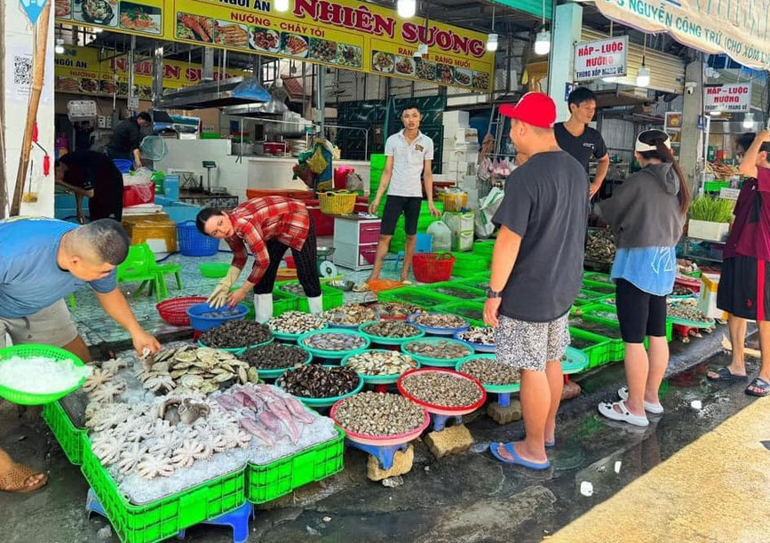 Chợ hải sản xóm lưới Vũng Tàu