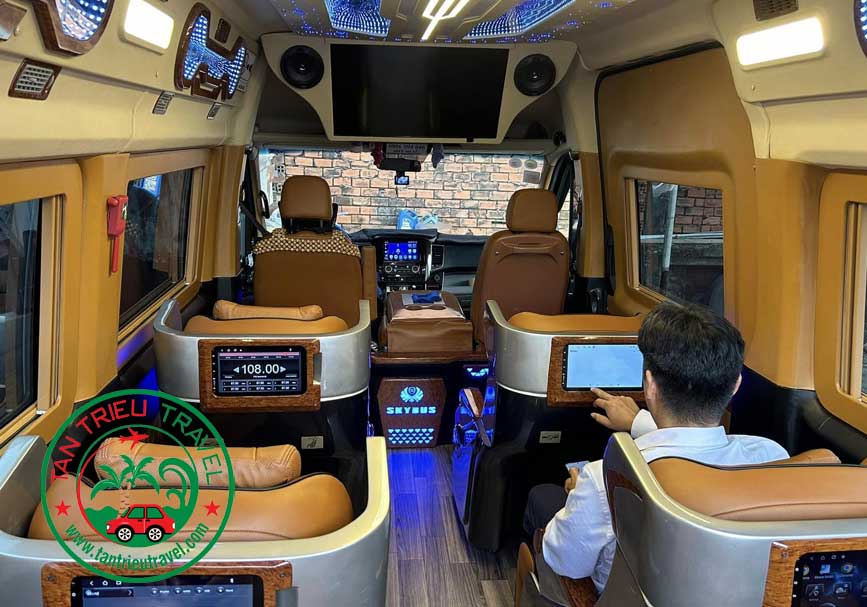 Thoải mái với hành trình đi Mũi Né cùng những chiếc Limousine