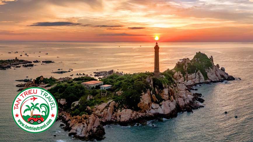 Cảnh đẹp hải đăng Kê Gà luôn là nơi cho ra đời nhiều tác phẩm nghệ thuật đẹp