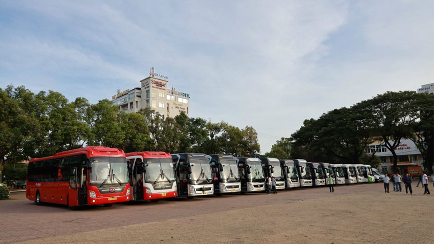 Đội xe cho thuê tại Buôn Ma Thuột của Tân Triều Travel