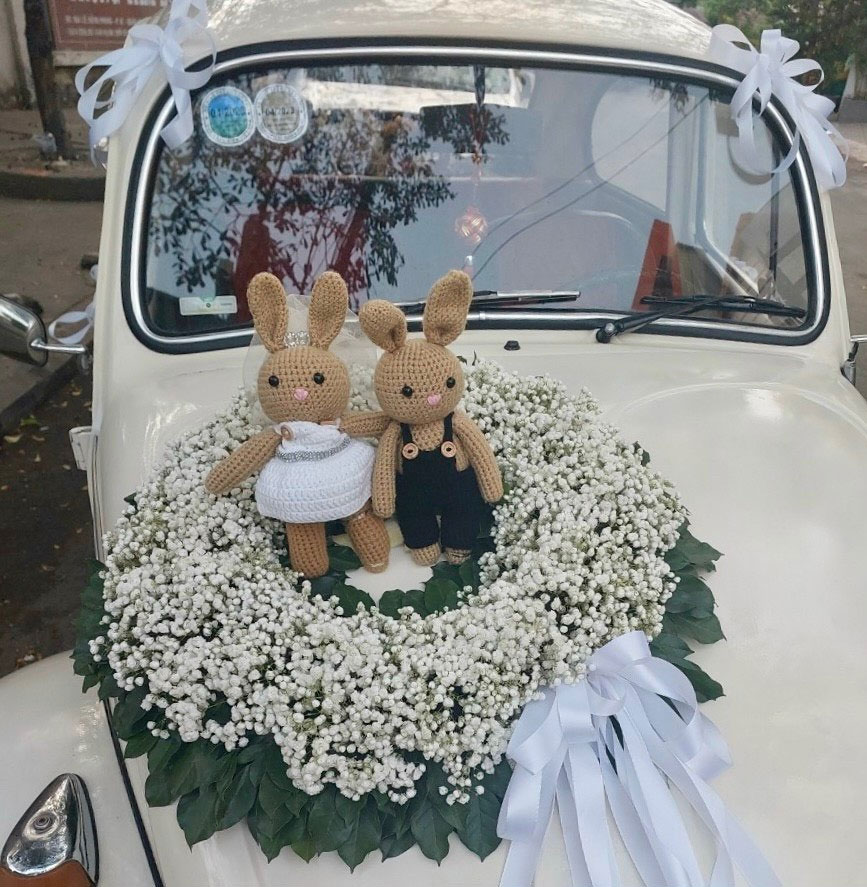 Trang trí hoa cưới ngộ nghĩnh kèm thú bông