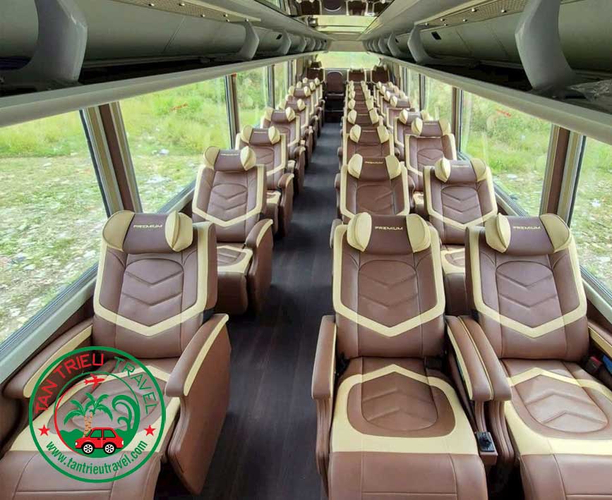 Đặt xe limousine 28 chỗ đi Mũi Né