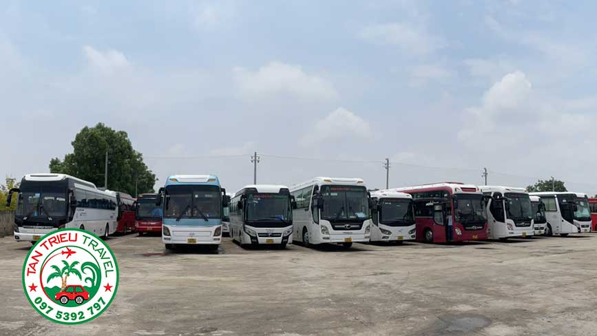 Tân Triều Travel sở hữu đội xe từ 4-45 chỗ tại TPHCM