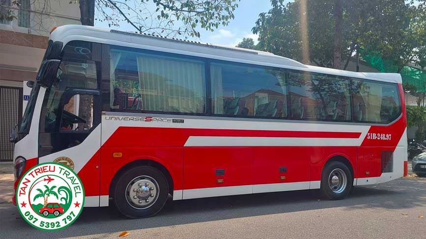 Các dòng xe 29 chỗ đời mới tại Tân Triều Travel