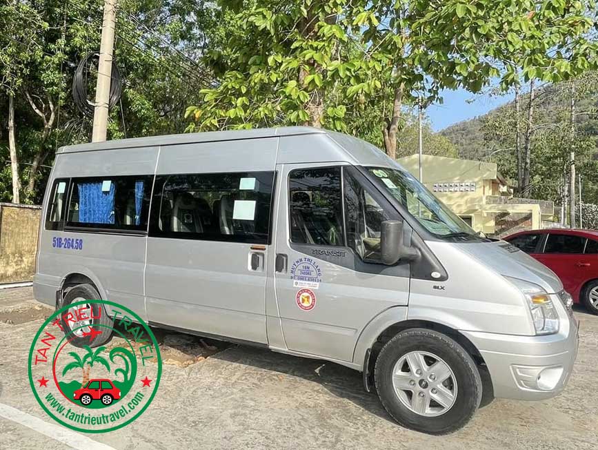 Giá thuê xe 16 chỗ Ford Transit đi Thoại Sơn