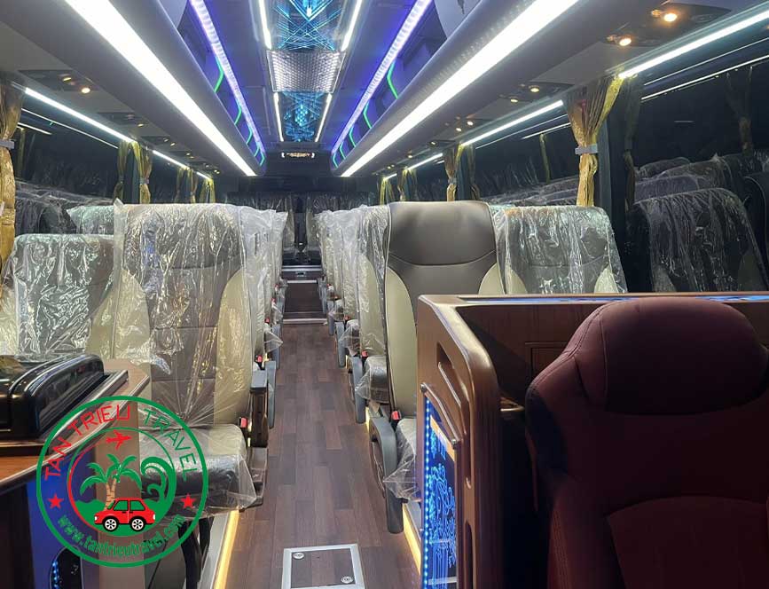 Thuê xe Hyundai 29 chỗ đi Cà Mau