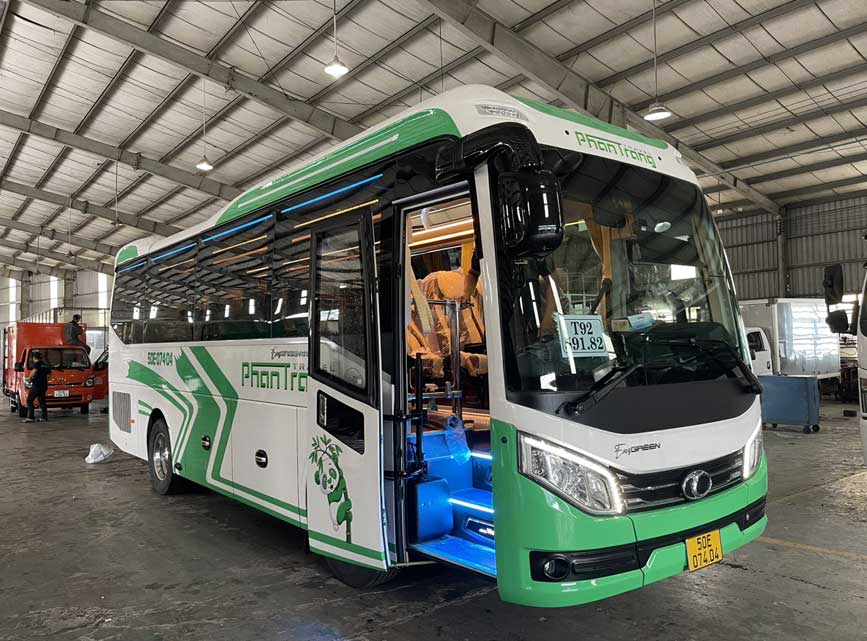 Xe 29 chỗ Thaco Evergreen 2023 