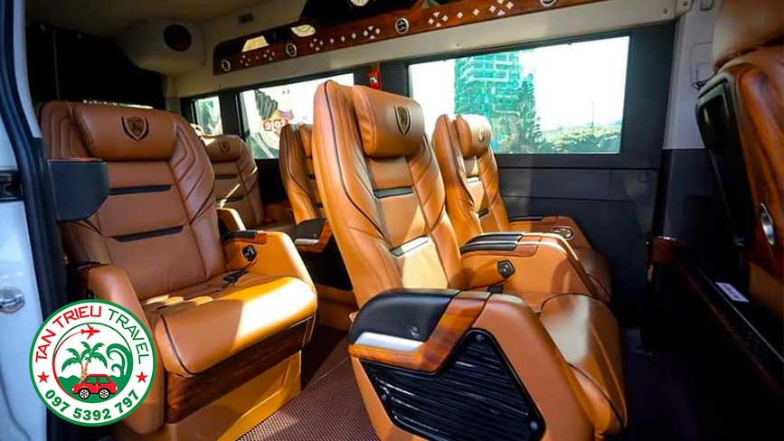 Công ty cho thuê xe limousine 9 chỗ giá tốt tại TPHCM