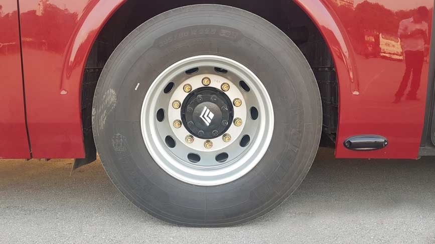 Phanh và lốp là 2 yếu tố quan trọng khi đi đường núi