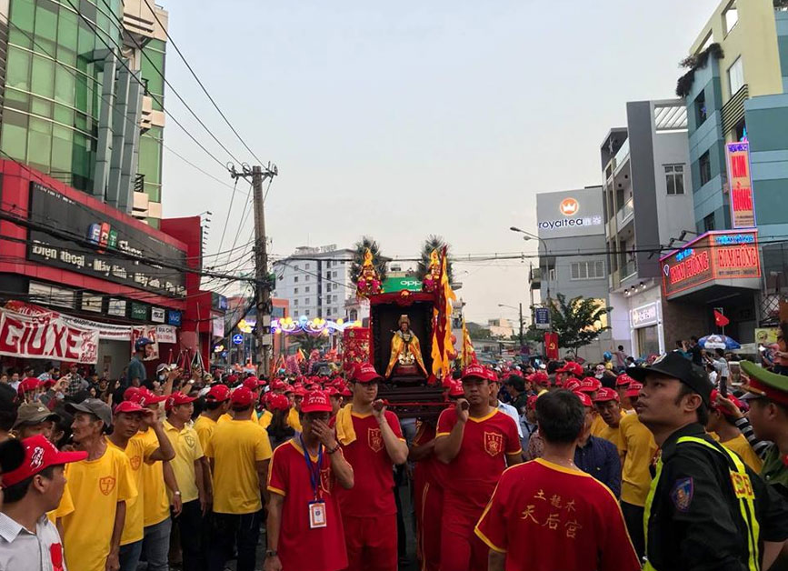 Lễ hội chùa Bà Bình Dương