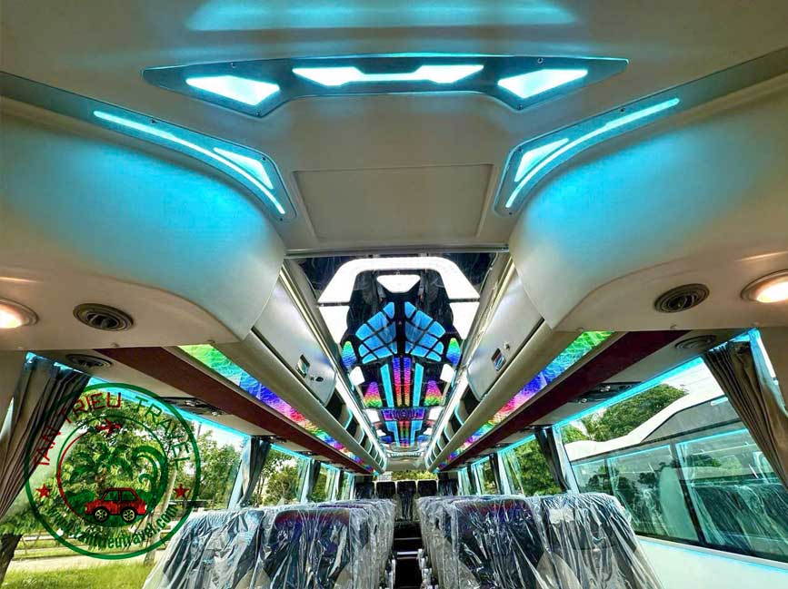 Khoang hành khách rộng rãi thoải mái